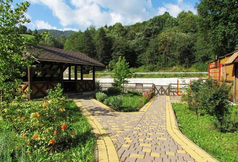 Hotel екосадиба водограй