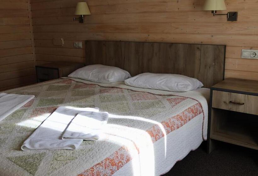 Hotel екосадиба водограй