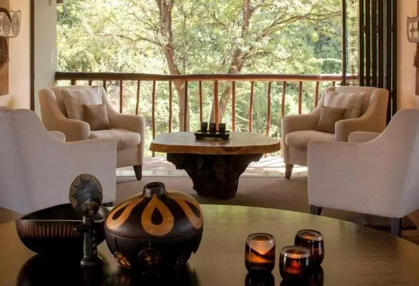 هتل Four Seasons Safari Lodge Serengeti