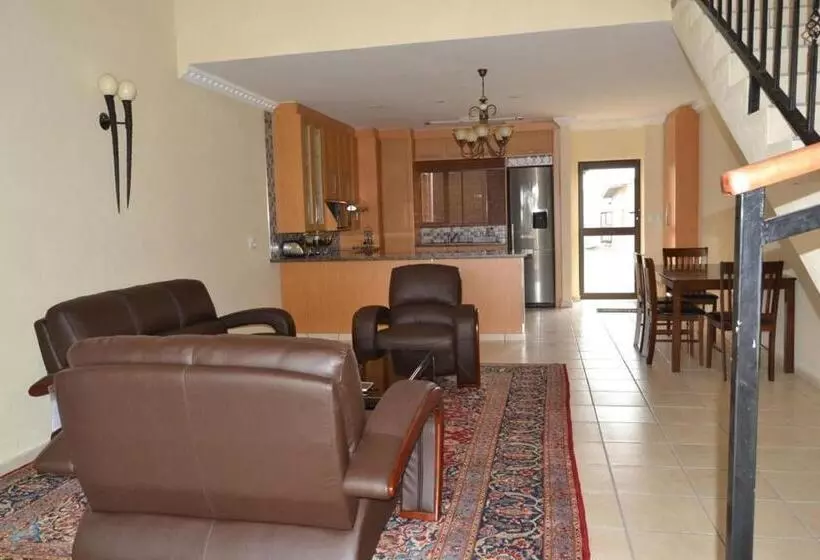 Hotelli Hoyohoyo Acorns Lodge