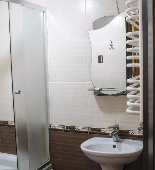 Majatalo гостьовий дім у ані