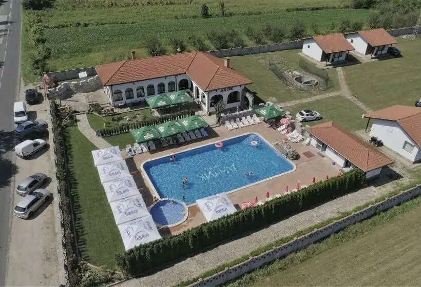 ペンション комплекс антик