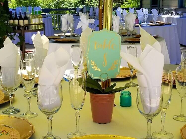 Общежитие American River Inn