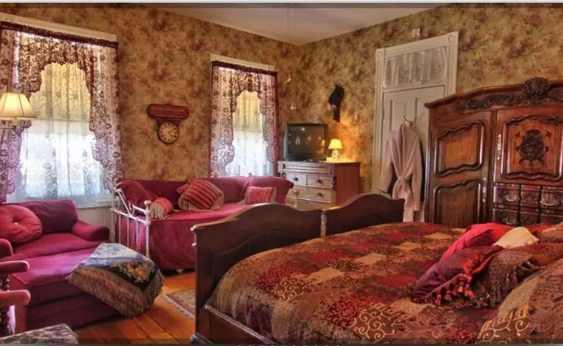 Retkeilymaja American River Inn