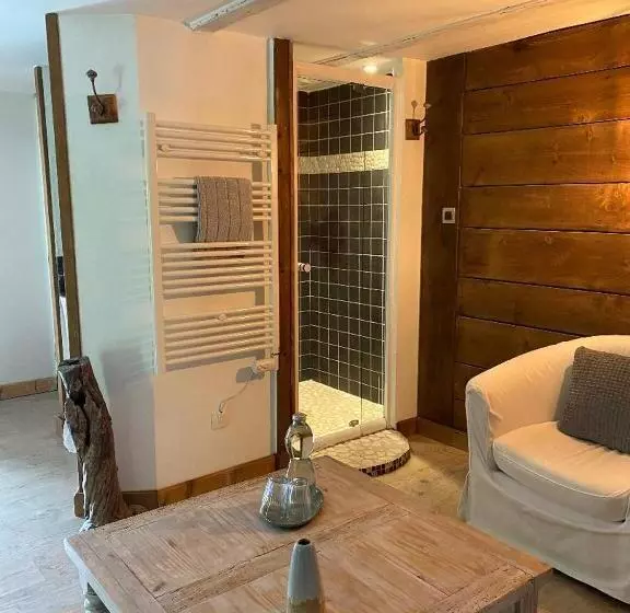 ベッドアンドブレックファースト La Perle De La Lauzière, Chambres D Hôtes