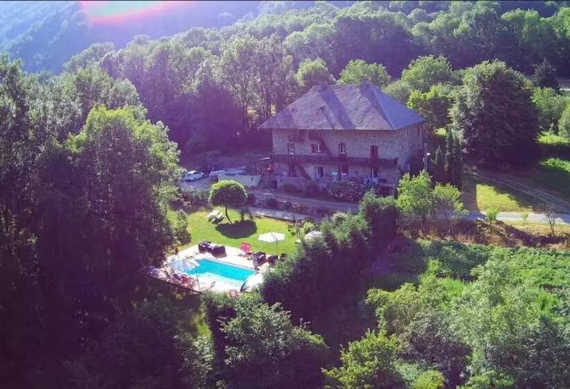 ベッドアンドブレックファースト La Perle De La Lauzière, Chambres D Hôtes