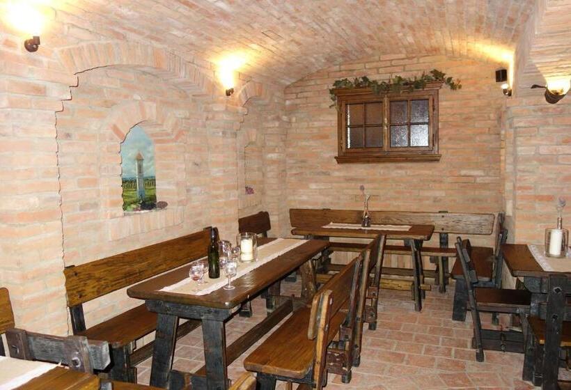 Szálloda Lovecký Zámeček