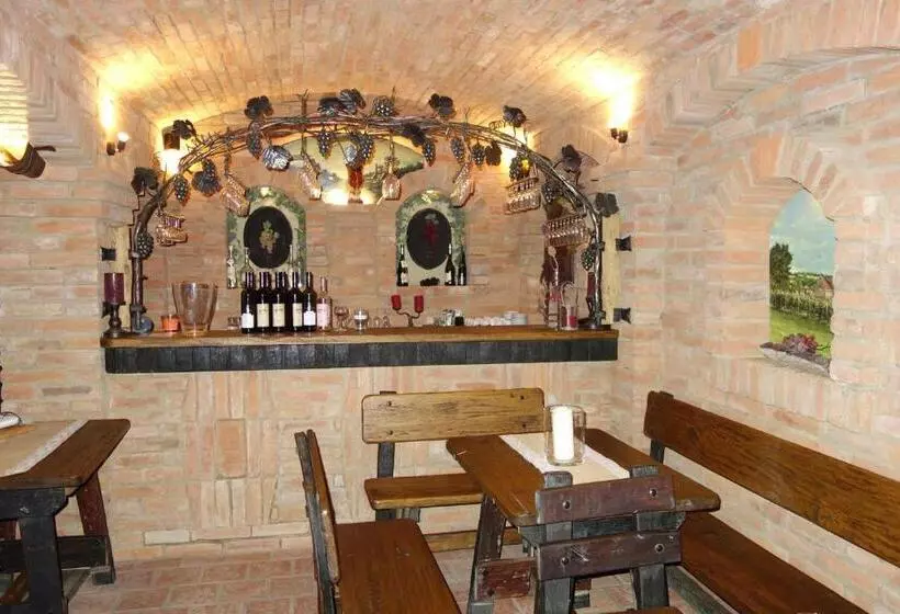 Hotelli Lovecký Zámeček