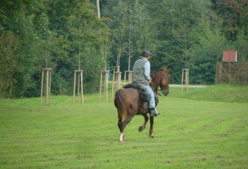Szálloda Lovecký Zámeček
