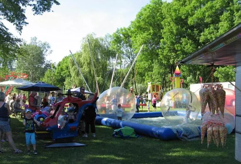 Hotelli Lovecký Zámeček