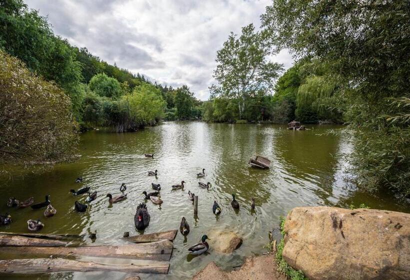 Szálloda Lovecký Zámeček