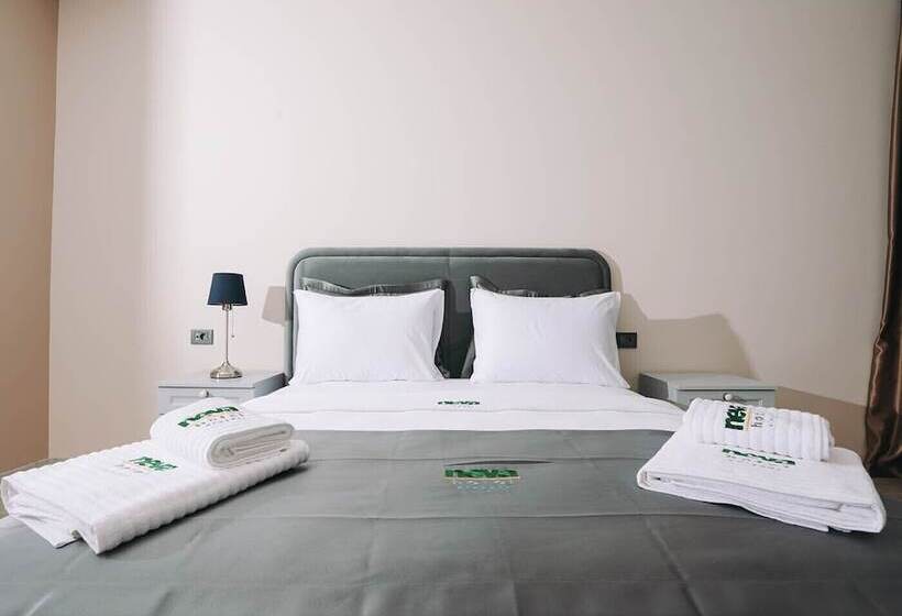 هتل Neva  Alaçatı