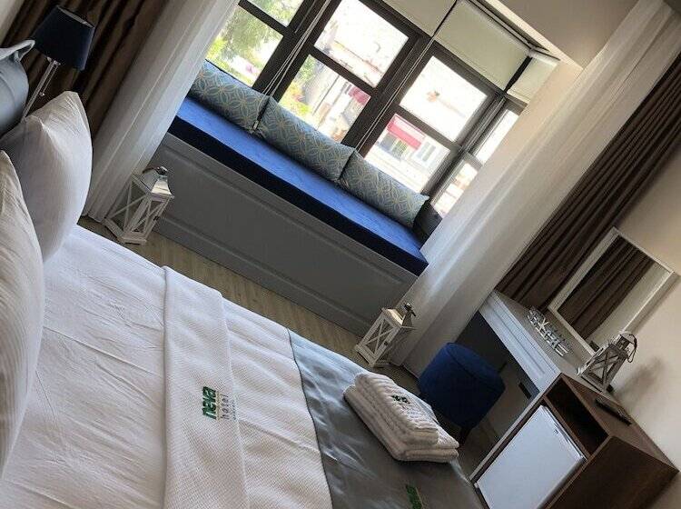 هتل Neva  Alaçatı