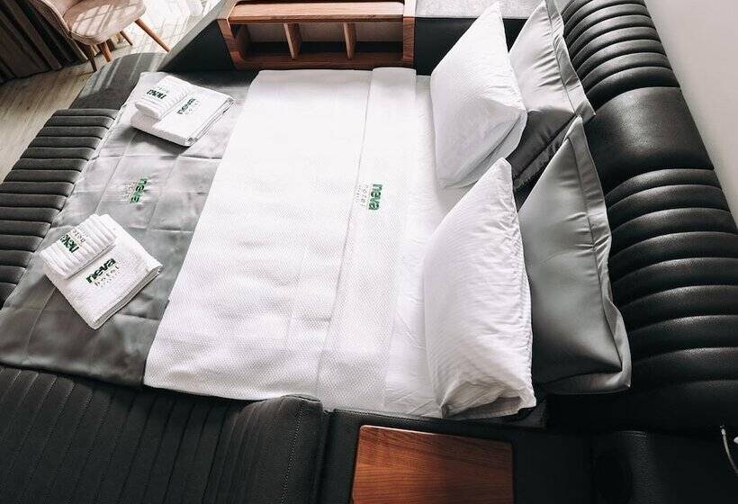 هتل Neva  Alaçatı