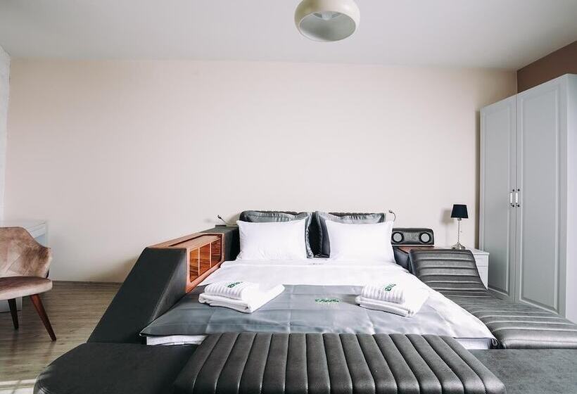 هتل Neva  Alaçatı