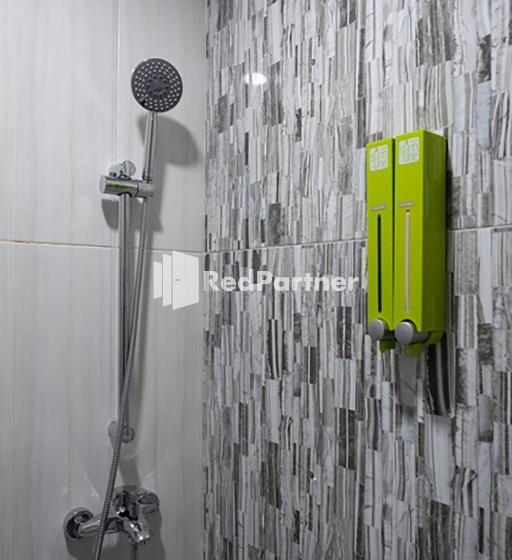 فندق Rit S Garden At Citragrand Semarang Mitra Reddoorz