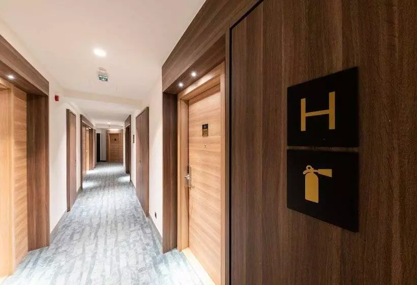 Aparthotel Woodside By Anaya