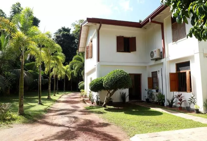 هتل Green Edge Villa