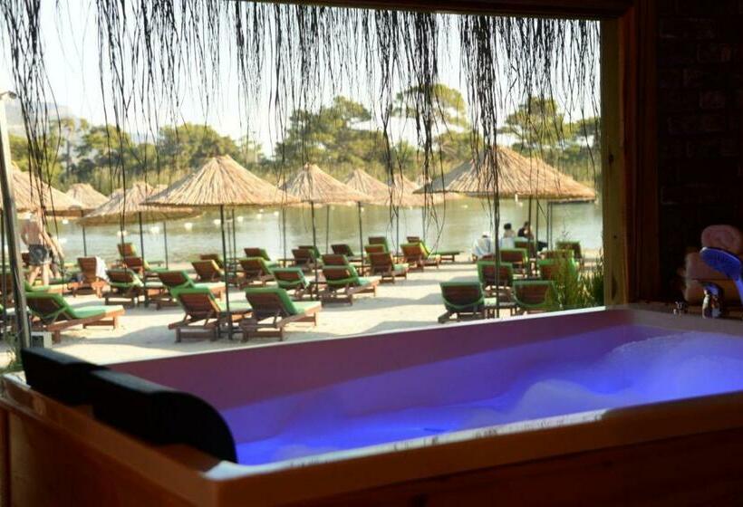 فندق Green Pine Bungalows & Beach Luxury Concept