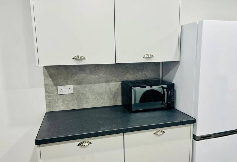 Lady Wilson Apartment By Klass Living Airdrie