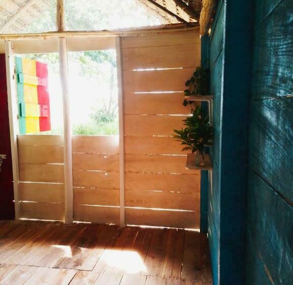 ユースホステル Hidden Well Hiriketiya