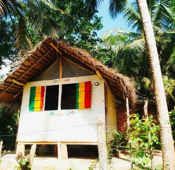 ユースホステル Hidden Well Hiriketiya