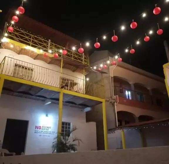 ユースホステル Posada El Balcon