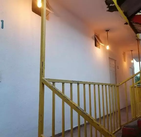 ユースホステル Posada El Balcon