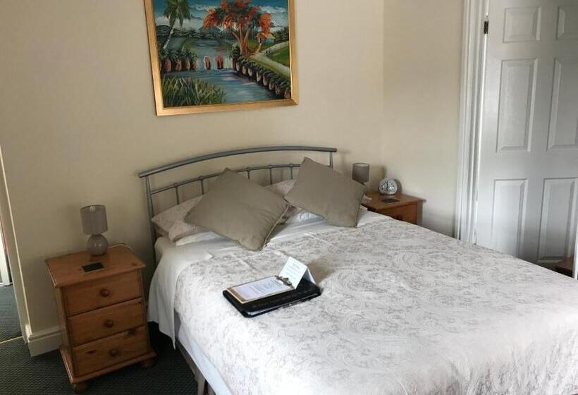 Bed and Breakfast Bron Menai Guest House