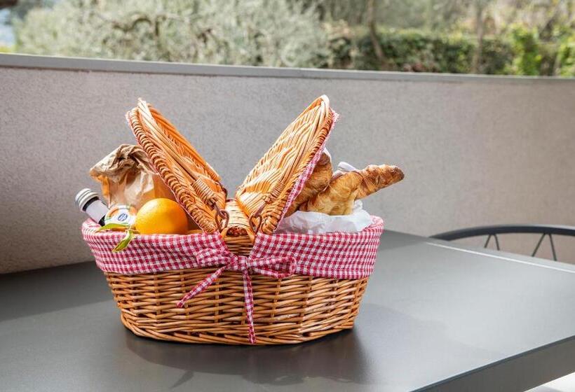 Evo Suites Apartments