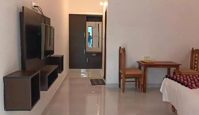 ホテル Neptune Kovalam