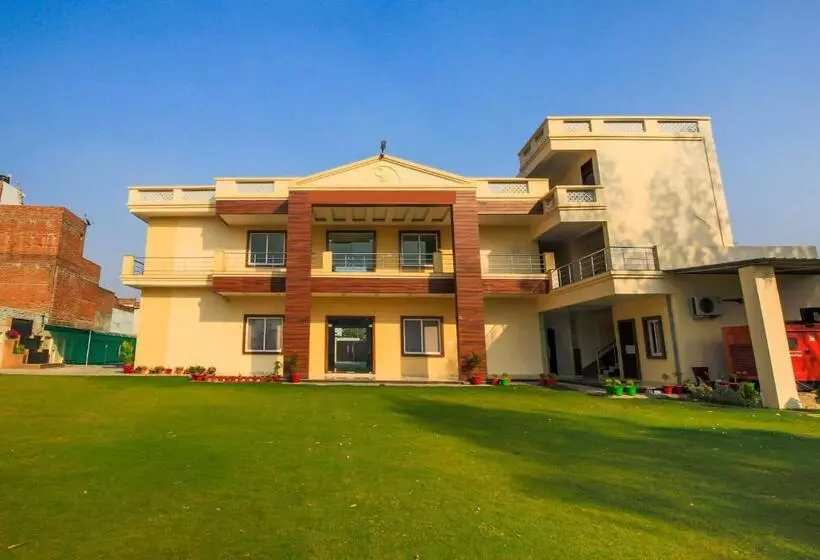 ホテル Vaibhav Laxmi Paradise