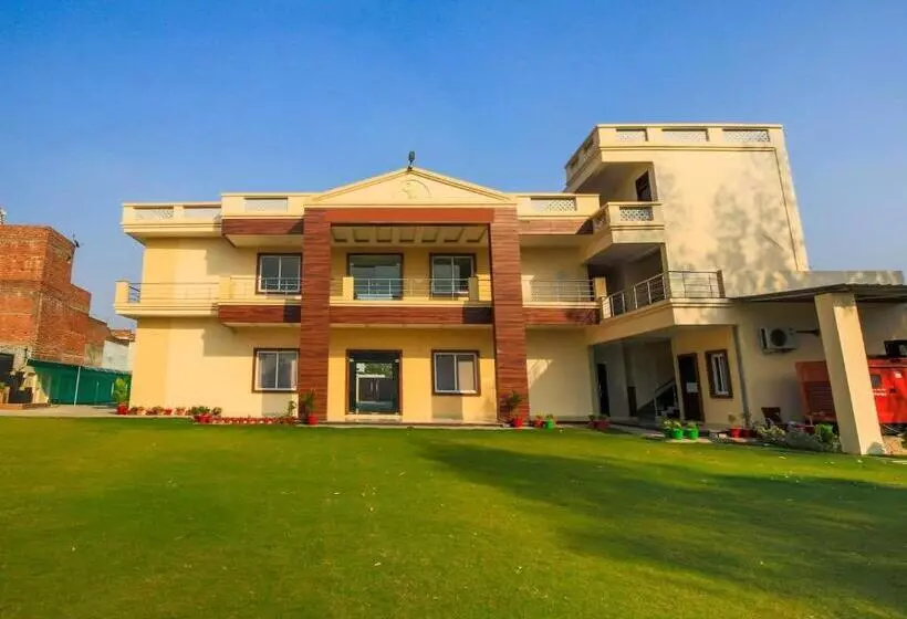ホテル Vaibhav Laxmi Paradise