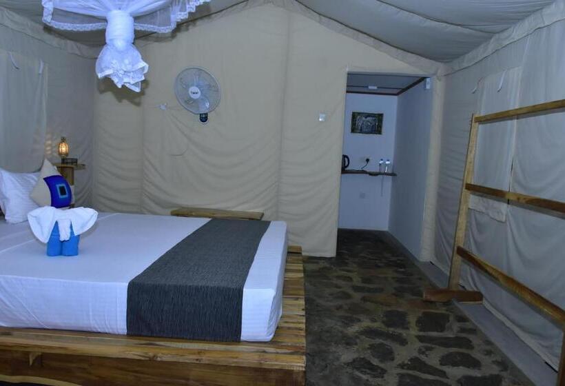 پانسیون Jungle View River Camping