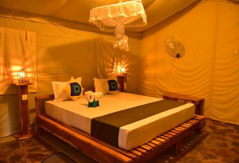 پانسیون Jungle View River Camping