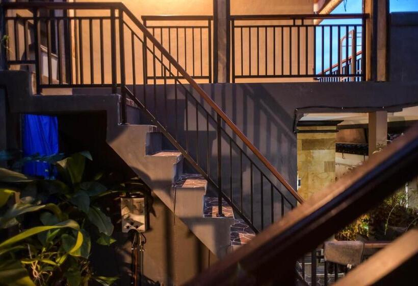 膳宿费 Kamar Suci House