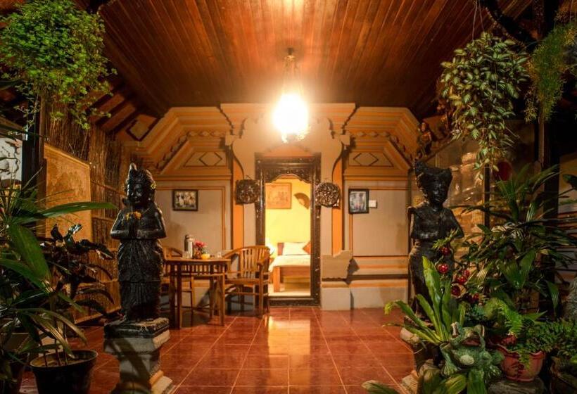 膳宿费 Kamar Suci House