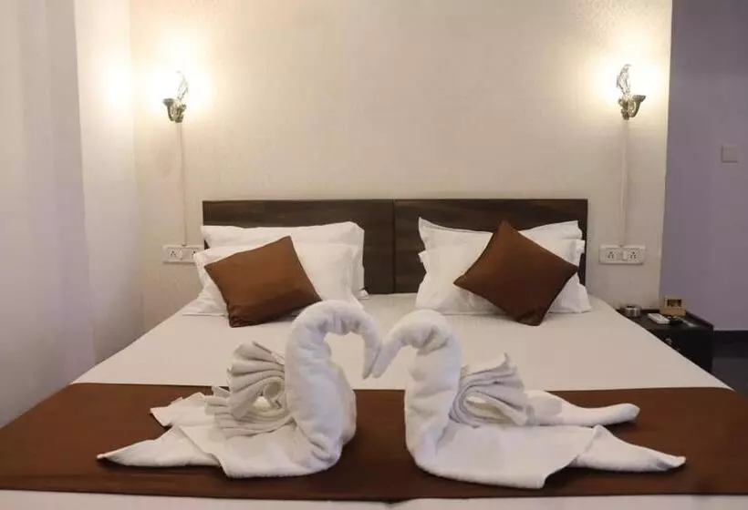 Pension  Shiv Palace