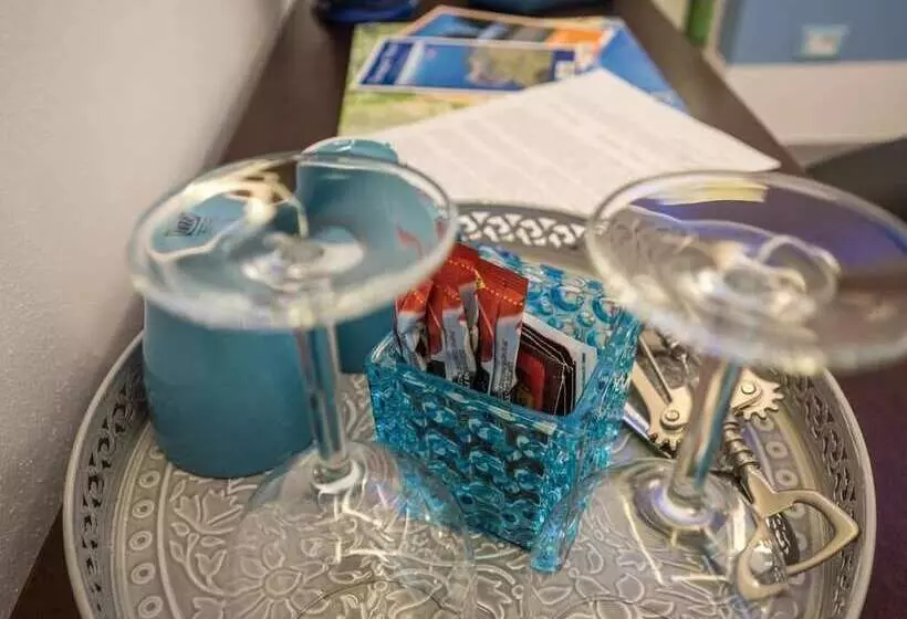 پانسیون Teresa Rooms & Suites