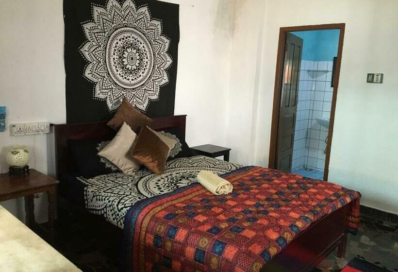 Pension (Hôtel basse catégorie) Zen House