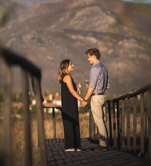 استراحتگاه Santé Wellness Retreat & Spa