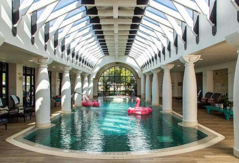 استراحتگاه Santé Wellness Retreat & Spa