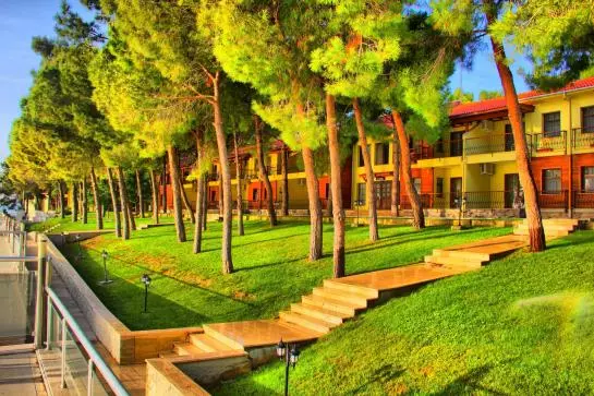 渡假胜地 Dardanos Yerleskesi Uygulama Oteli