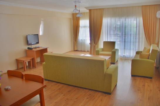 אתר נופש Dardanos Yerleskesi Uygulama Oteli