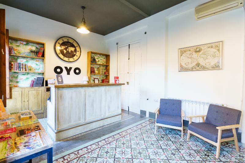 مسافرخانه La Perla Granada Suites