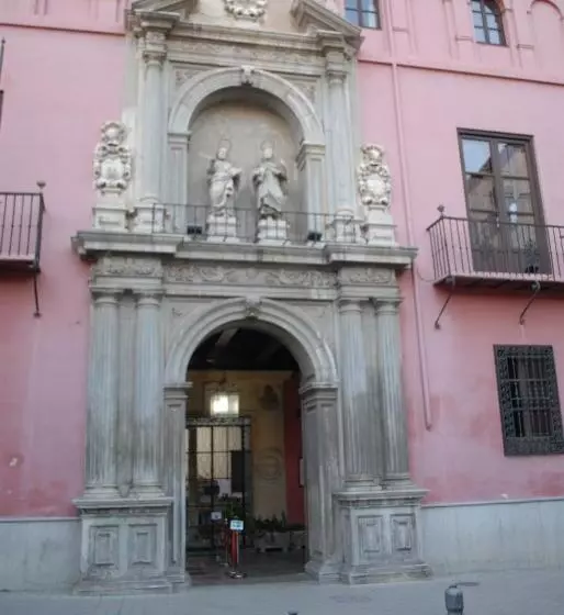 Hôtel (catégorie 1/2 *) La Perla Granada Suites