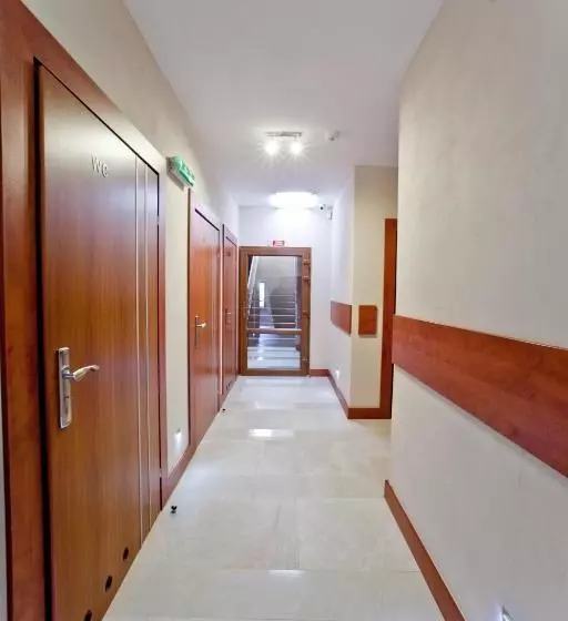 בית מלון כפרי Apartamenty Pod Lwem