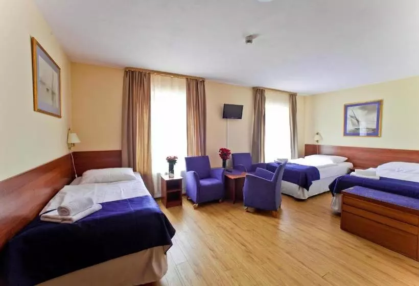 בית מלון כפרי Apartamenty Pod Lwem