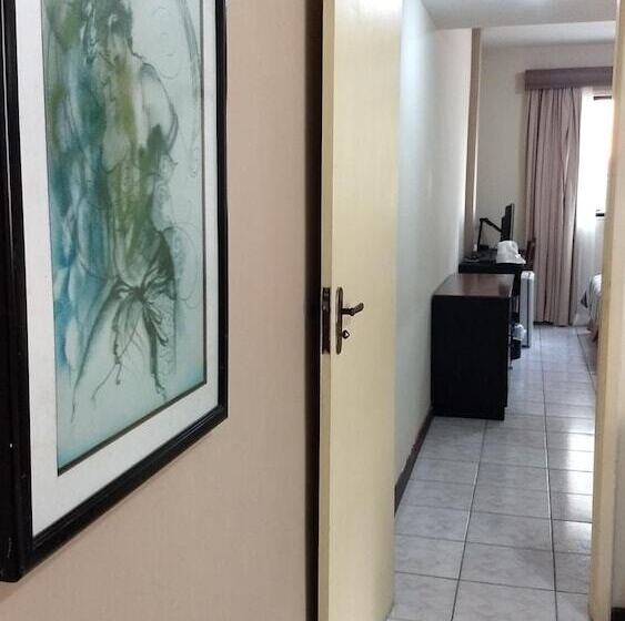 Отель Castel Plaza