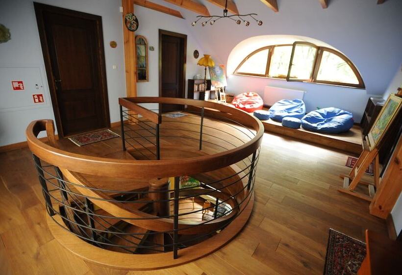 فندق Ekosamotnia Eco Dream Pension